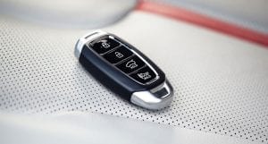 HYUNDAI_Veloster, With a proximity key and push button start, you no longer need to dig for your key to unlock or lock the doors or start the engine. The Veloster will sense the key's presence, and the rest is as easy as pushing a button.