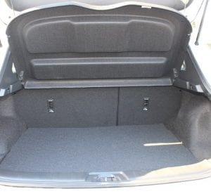 Nissan Qashqai website interior trunk view