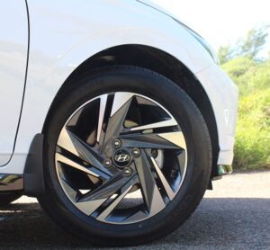 Hyundai i120 tire close up